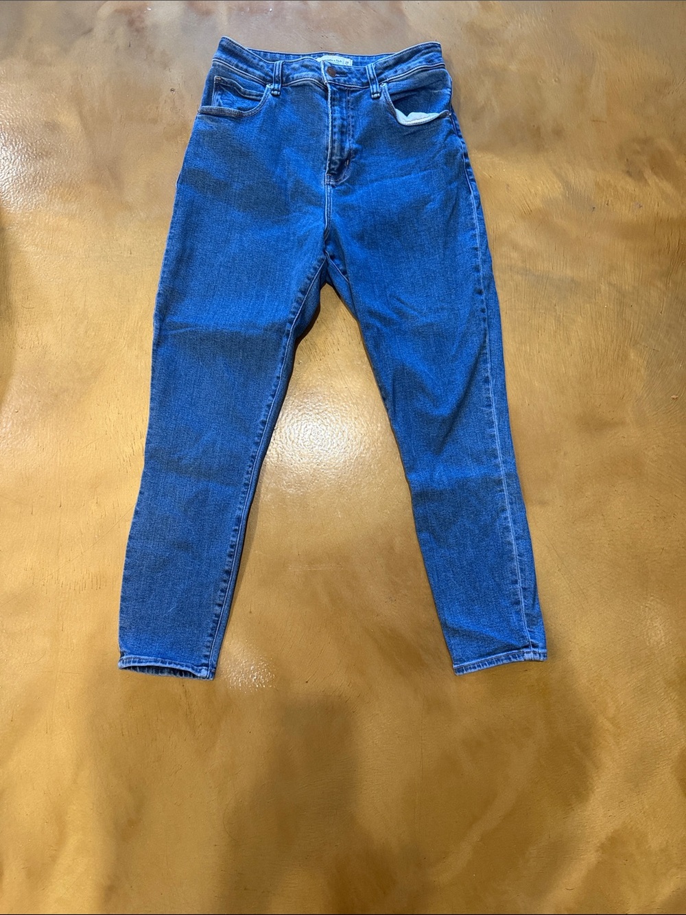Abercrombie & Fitch High-Rise Blue Mom Jeans 29/8